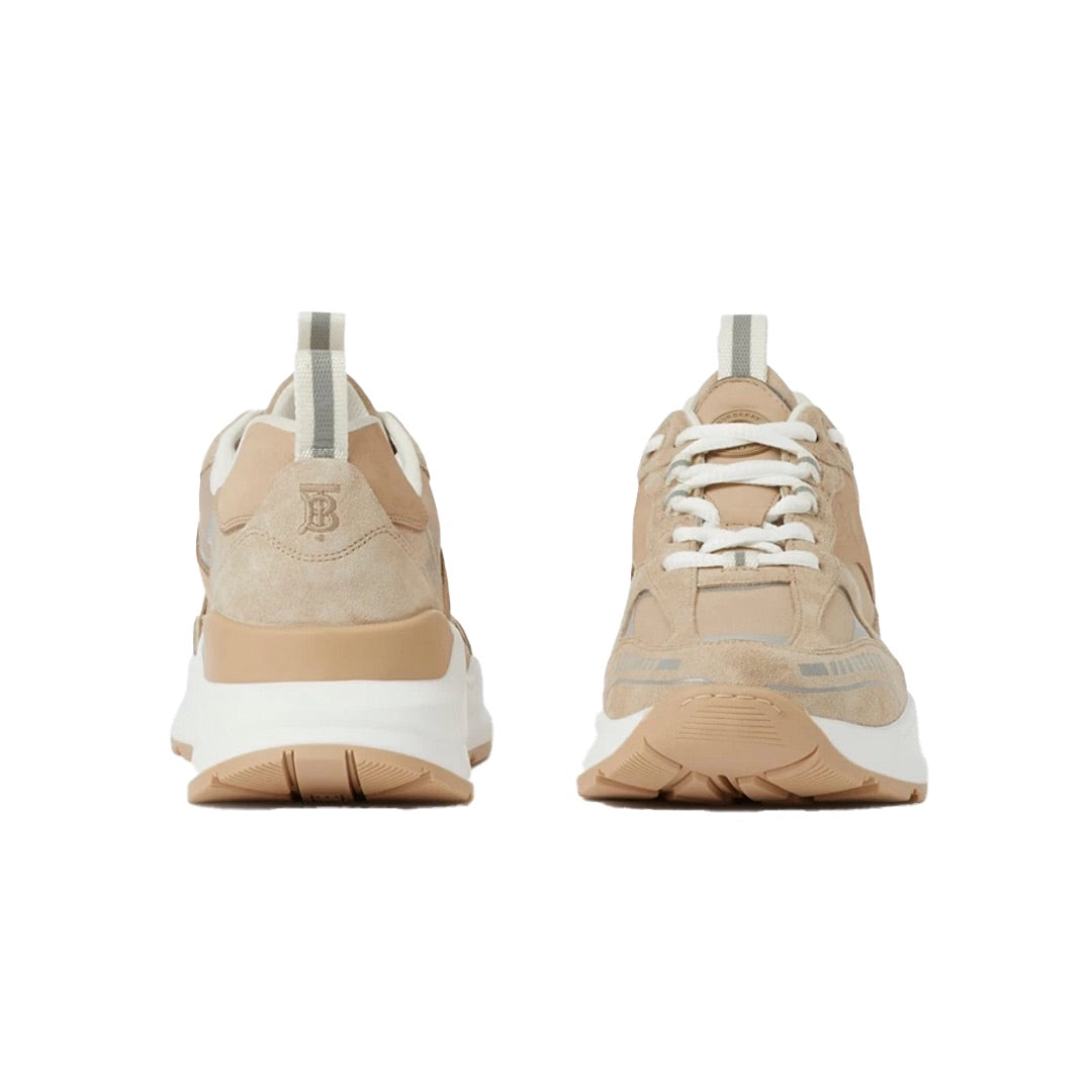 Zapatos Burberry en Cuero