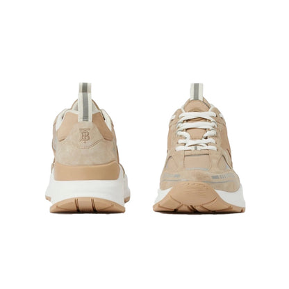 Zapatos Burberry en Cuero