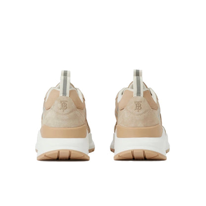 Zapatos Burberry en Cuero